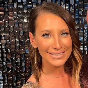 Meet your Posher, Bailey